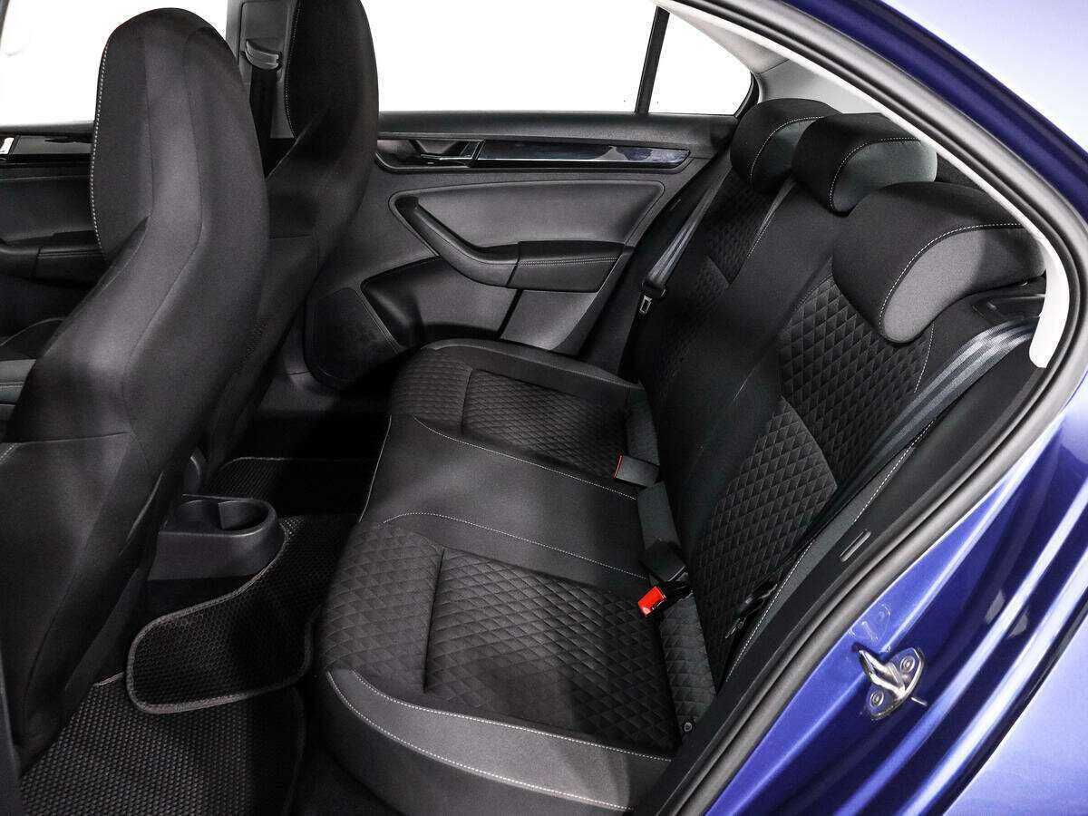 Skoda Rapid с пробегом — 2019 год. Фото: #9