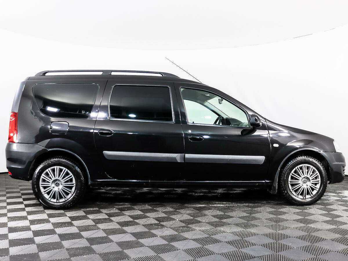 Lada (ВАЗ) Largus с пробегом — 2017 год. Фото: #2