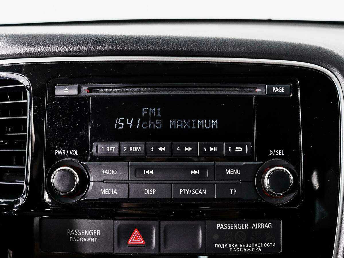 Mitsubishi Outlander с пробегом — 2018 год. Фото: #11