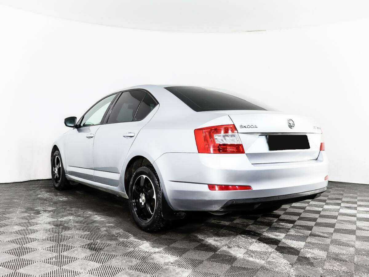 Skoda Octavia с пробегом — 2015 год. Фото: #6