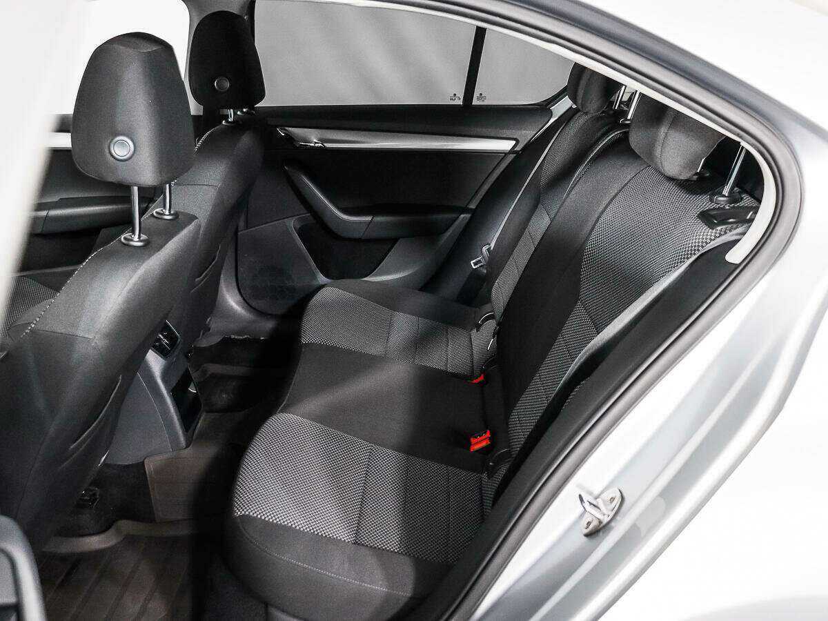 Skoda Octavia с пробегом — 2015 год. Фото: #9