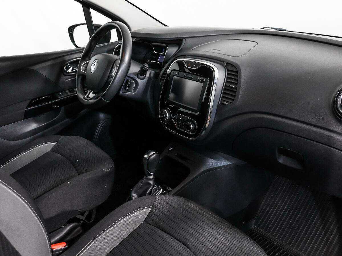 Renault Kaptur с пробегом — 2016 год. Фото: #11