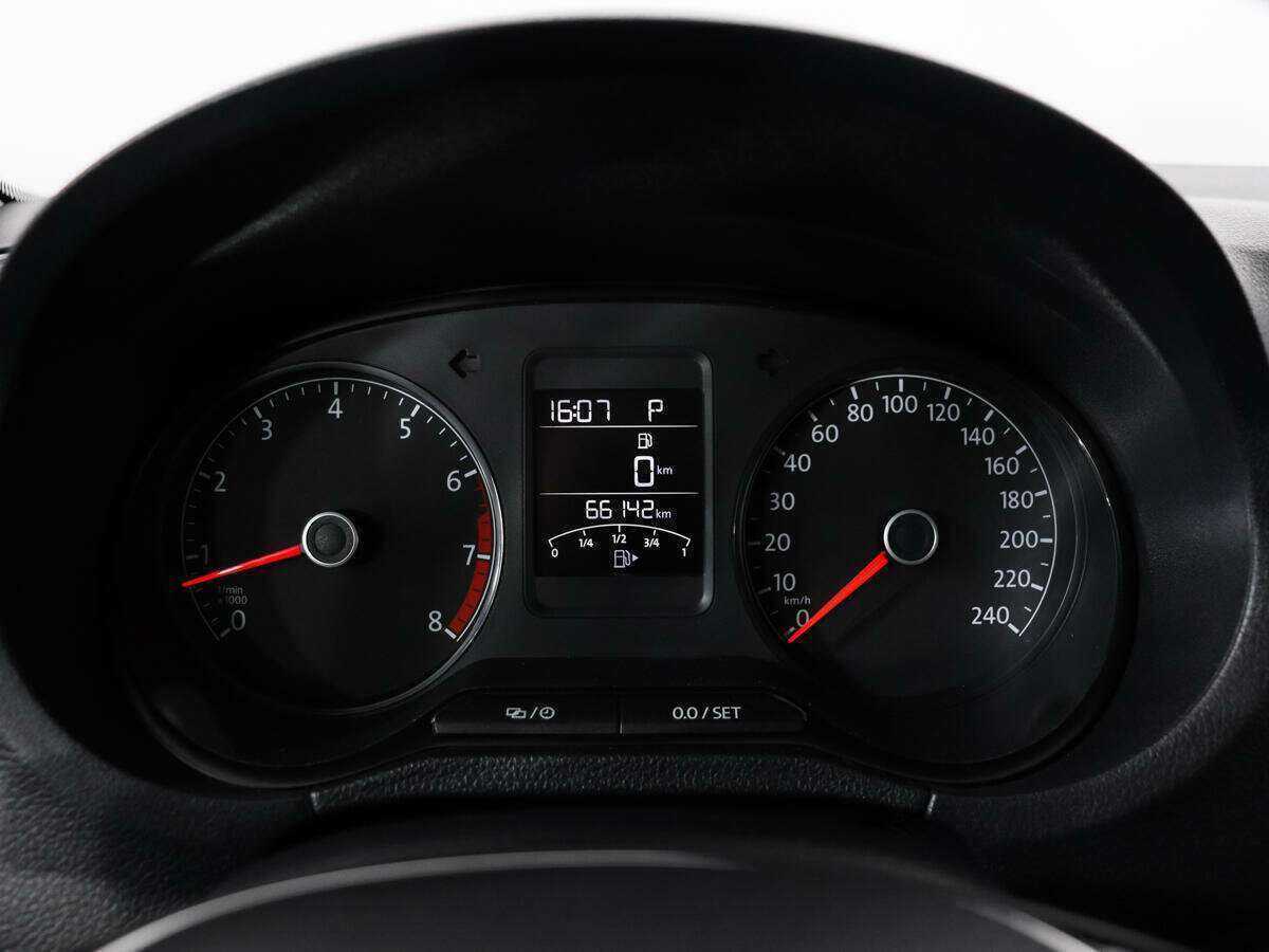 Volkswagen Polo с пробегом — 2019 год. Фото: #10