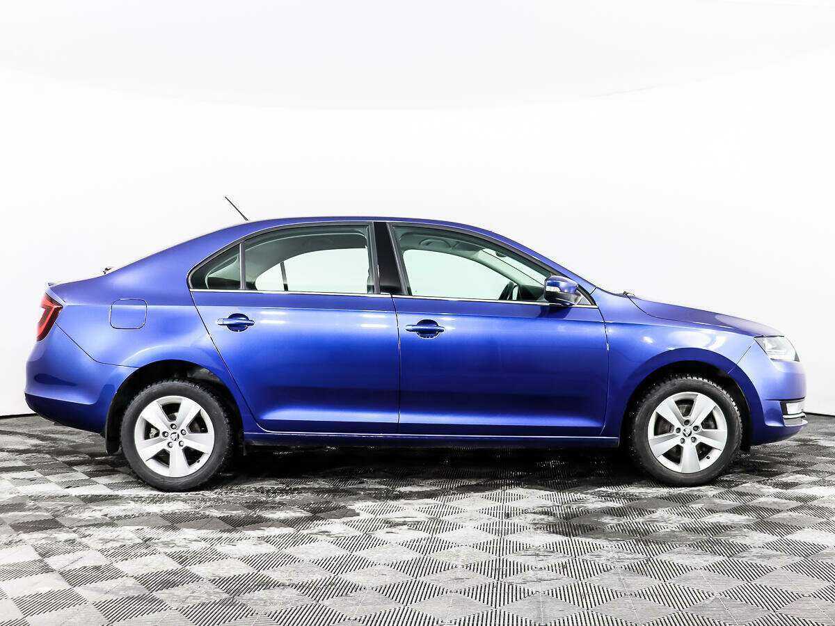 Skoda Rapid с пробегом — 2017 год. Фото: #3