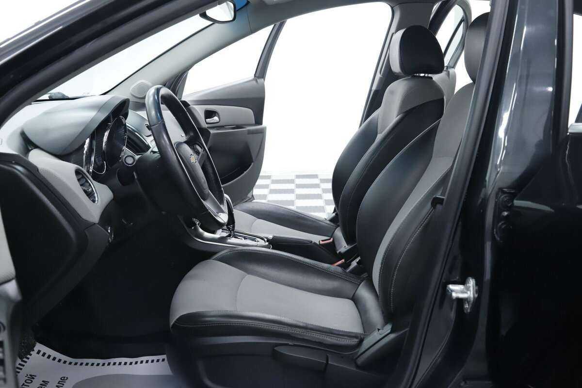 Chevrolet Cruze с пробегом — 2015 год. Фото: #6