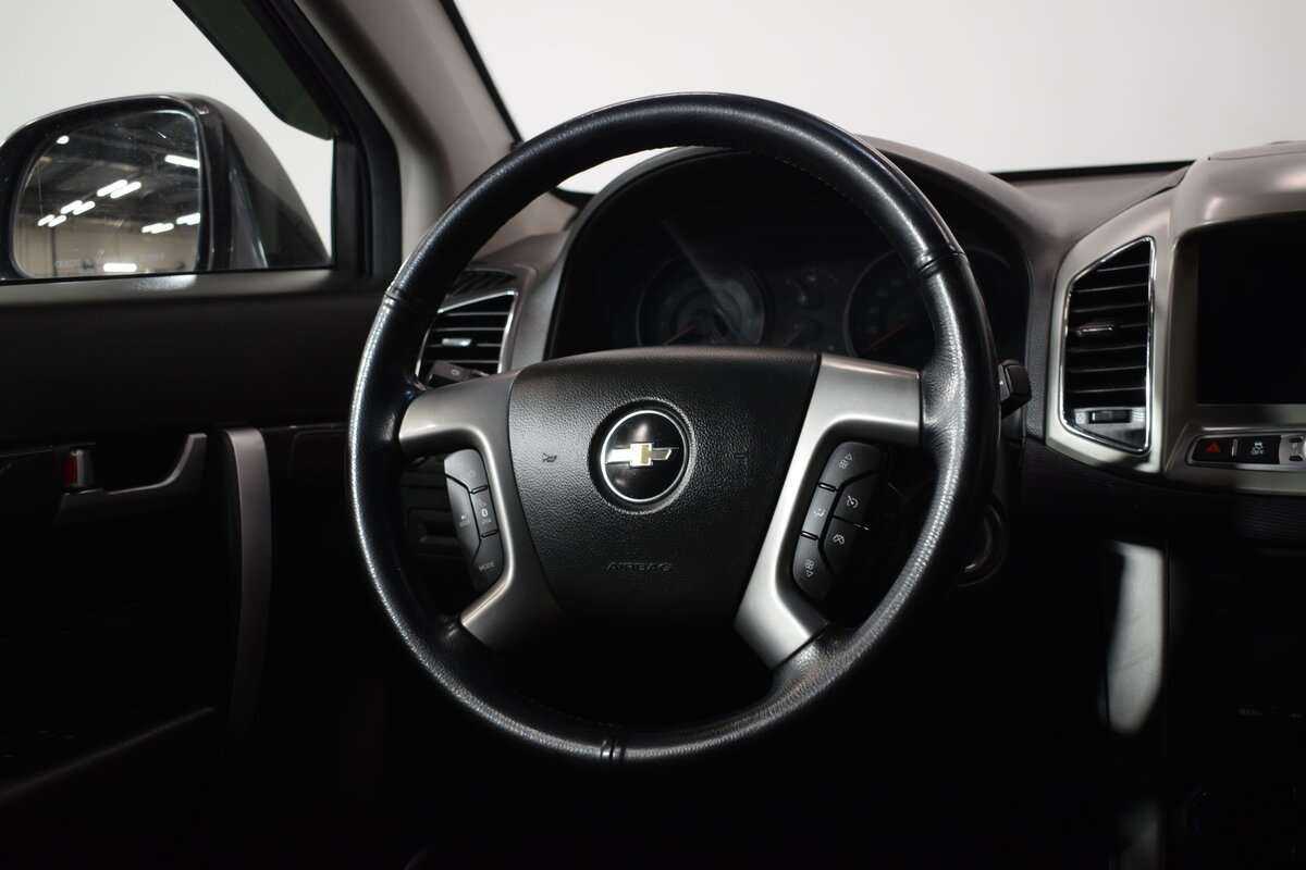 Chevrolet Captiva с пробегом — 2014 год. Фото: #9