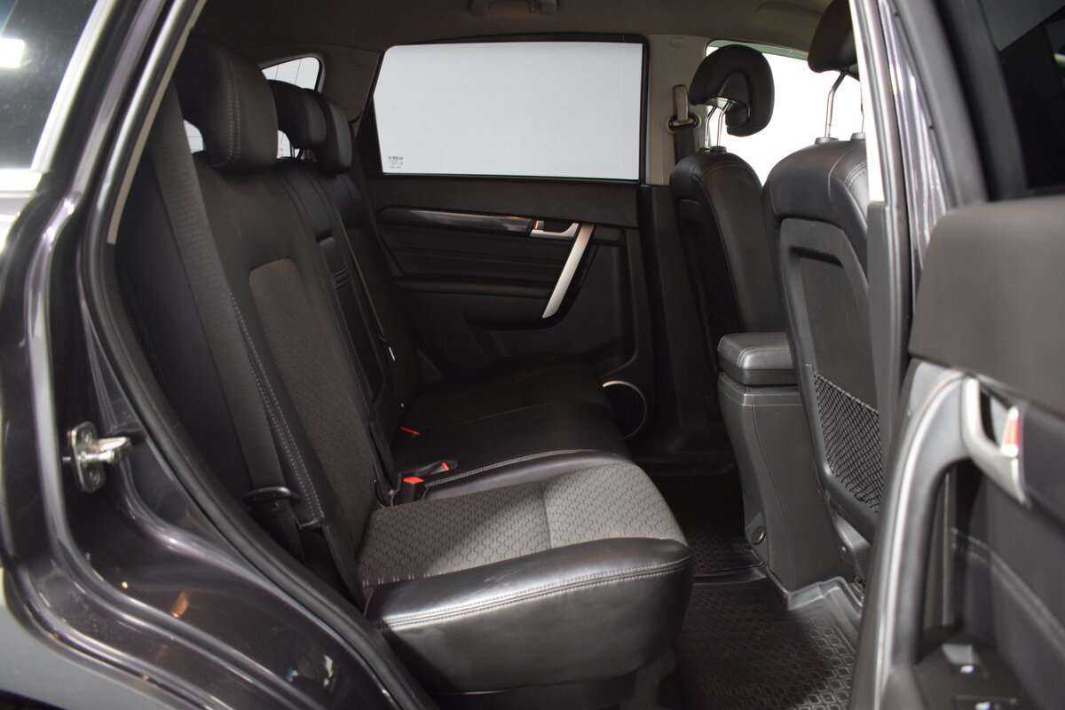 Chevrolet Captiva с пробегом — 2014 год. Фото: #16