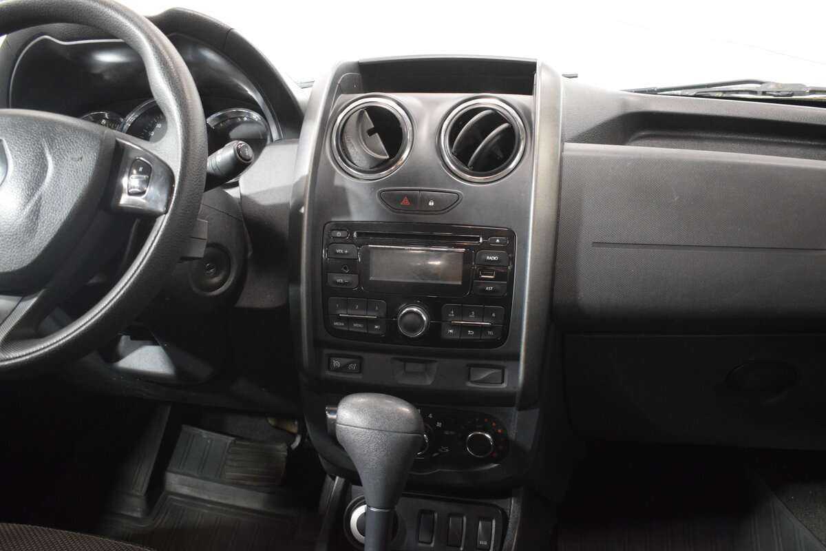 Renault Duster с пробегом — 2015 год. Фото: #8