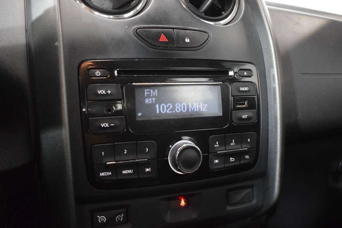 Renault Duster с пробегом — 2015 год. Фото: #16