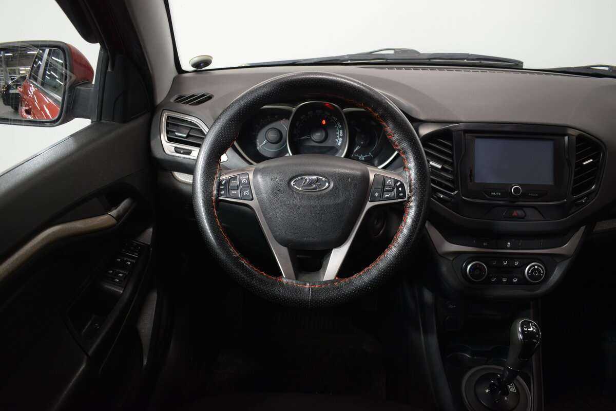 Lada (ВАЗ) Vesta с пробегом — 2016 год. Фото: #7