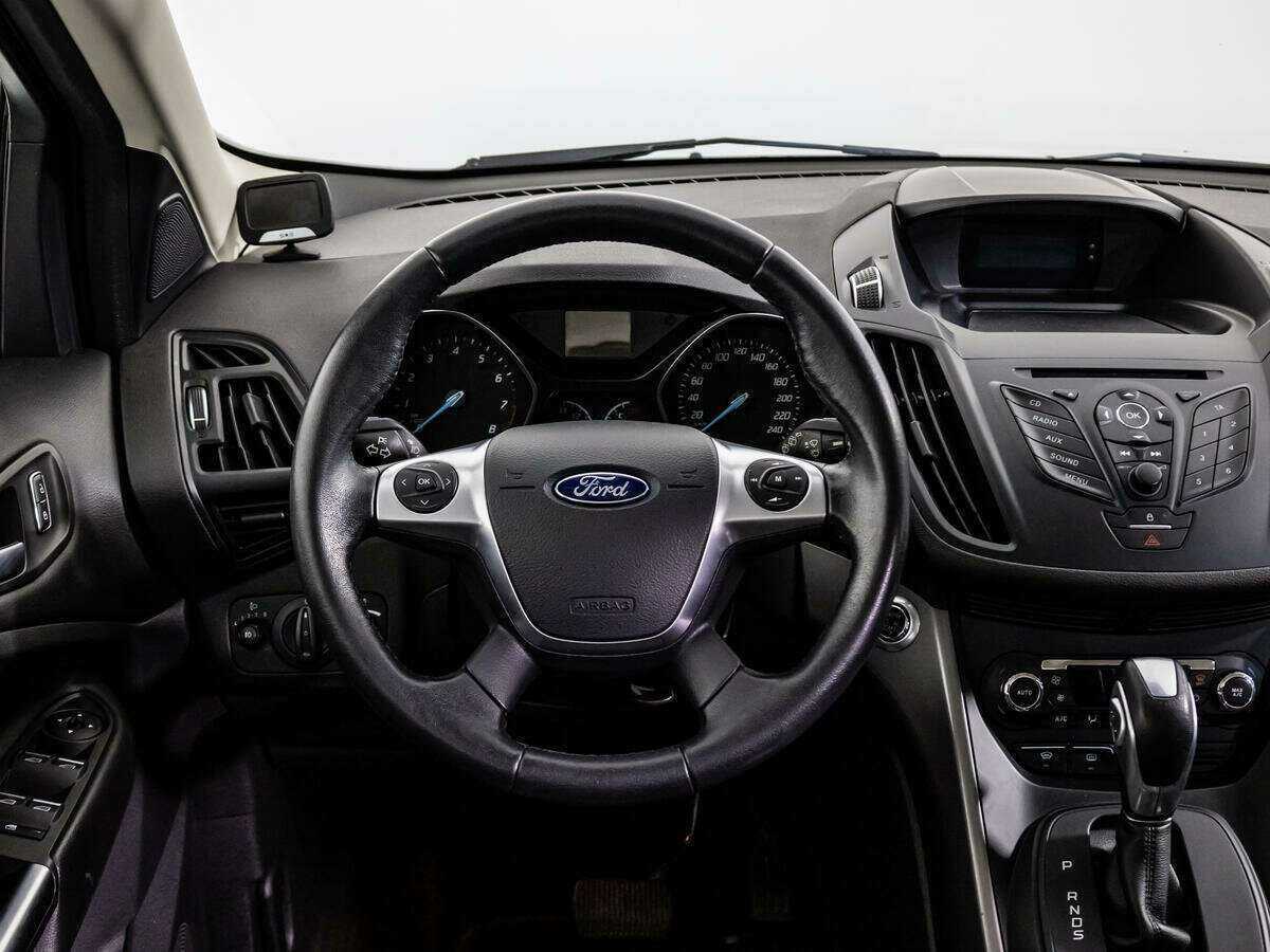 Ford Kuga с пробегом — 2016 год. Фото: #11