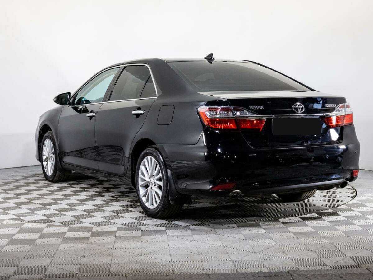 Toyota Camry с пробегом — 2015 год. Фото: #5