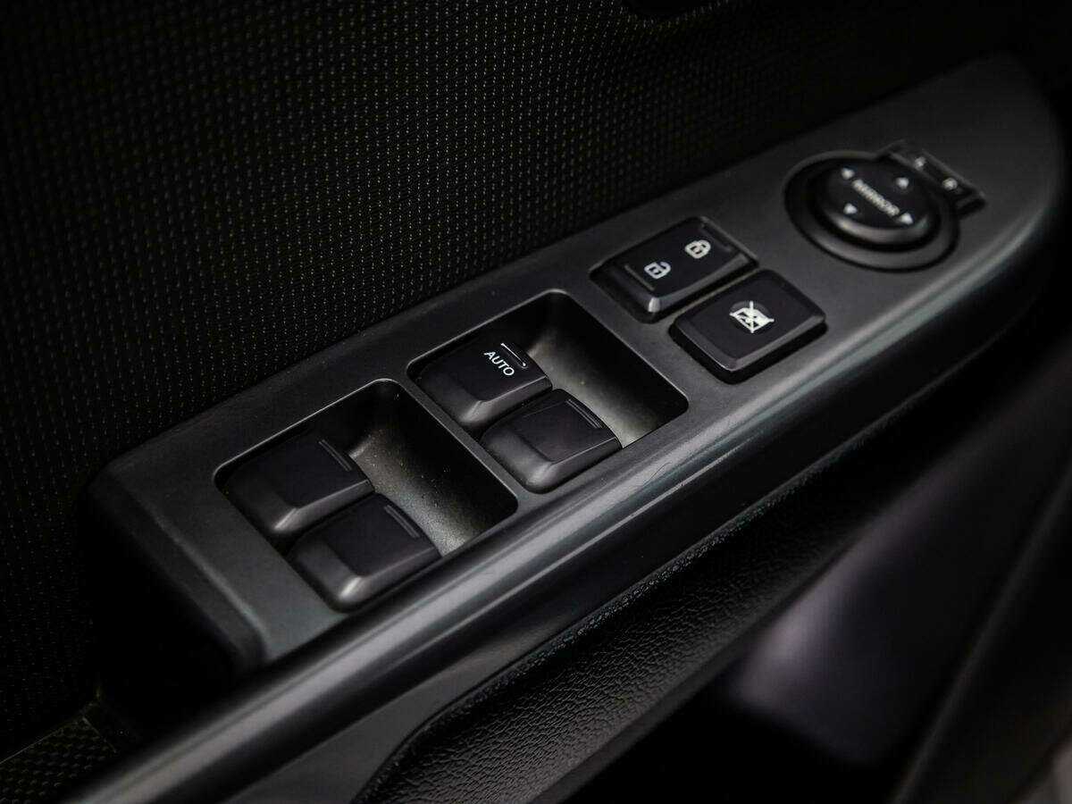 Kia Rio с пробегом — 2012 год. Фото: #15