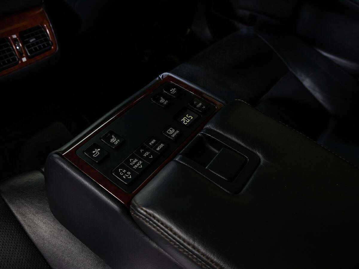 Toyota Camry с пробегом — 2013 год. Фото: #19