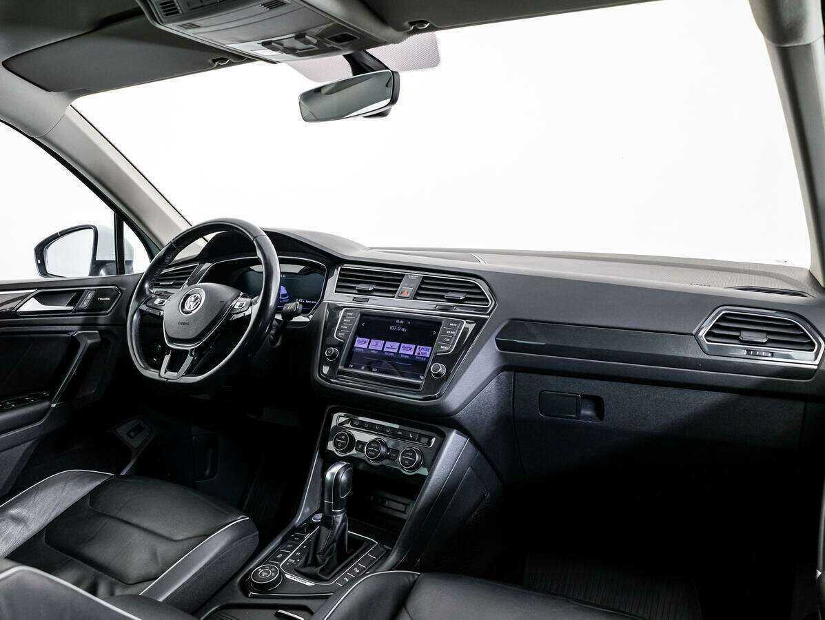 Volkswagen Tiguan с пробегом — 2017 год. Фото: #6