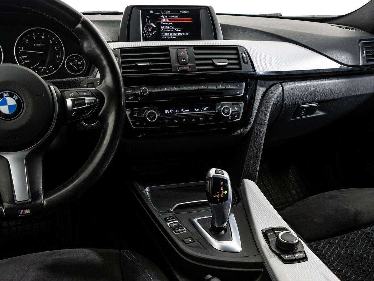 BMW 3 серии с пробегом — 2017 год. Фото: #11