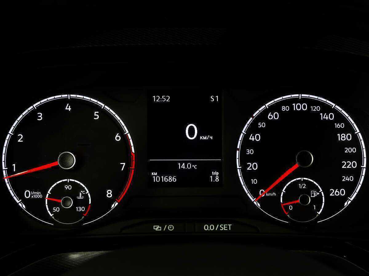 Volkswagen Polo с пробегом — 2020 год. Фото: #11