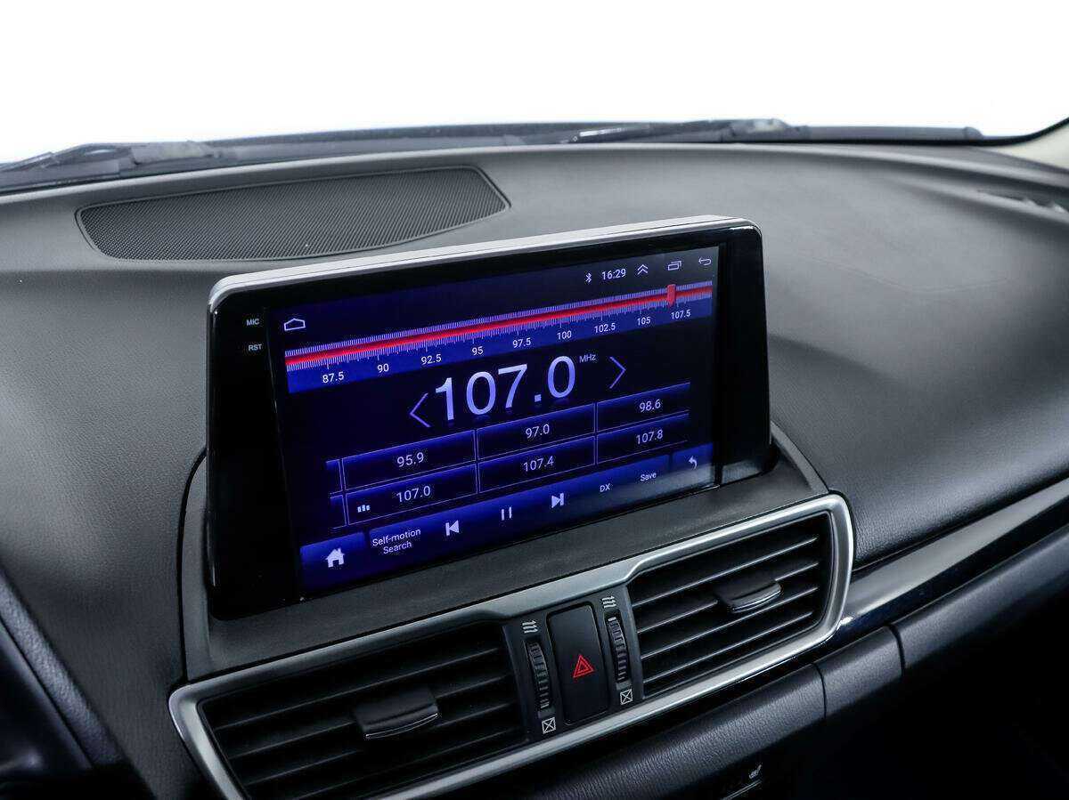 Mazda 3 с пробегом — 2013 год. Фото: #13