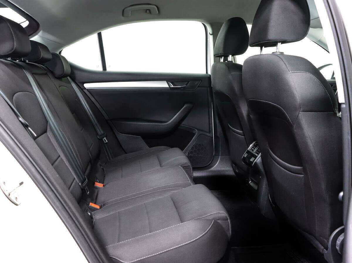 Skoda Superb с пробегом — 2016 год. Фото: #13