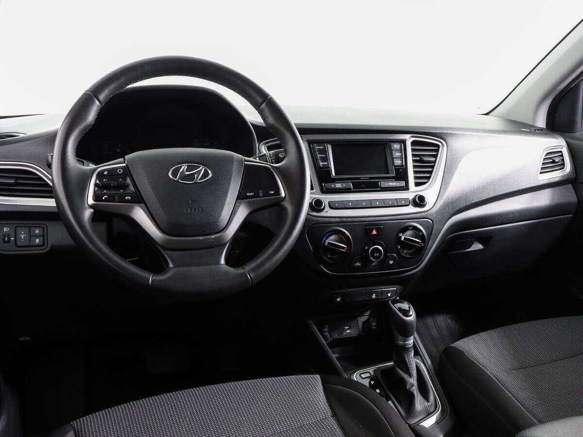 Hyundai Solaris с пробегом — 2021 год. Фото: #8