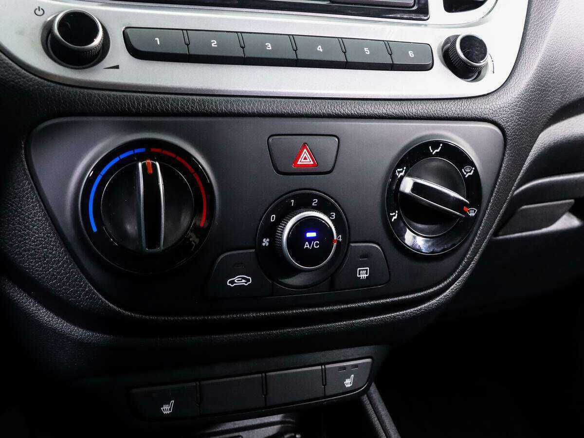 Hyundai Solaris с пробегом — 2020 год. Фото: #15