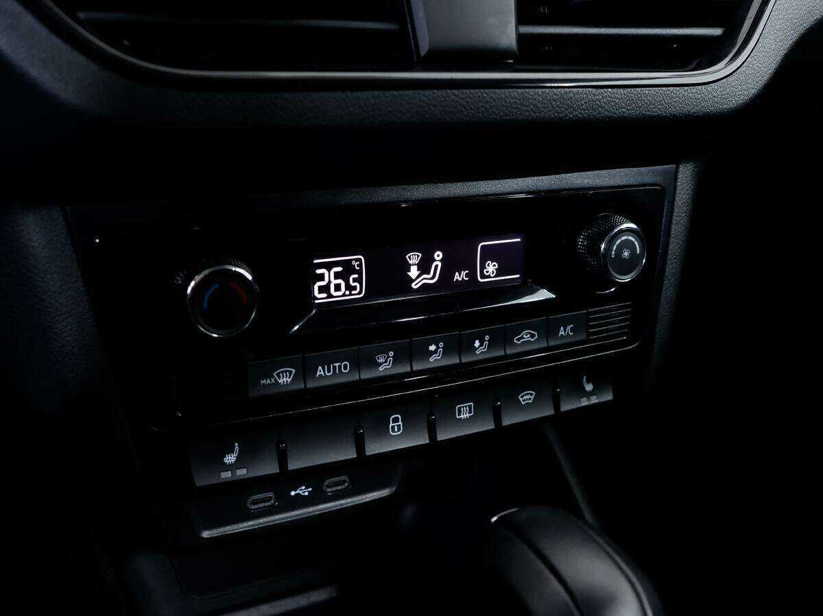 Volkswagen Polo с пробегом — 2022 год. Фото: #10