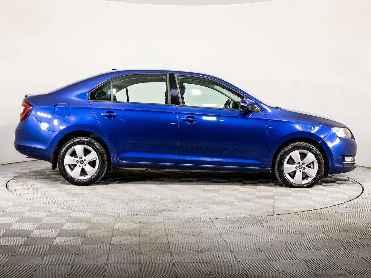 Skoda Rapid с пробегом — 2017 год. Фото: #3