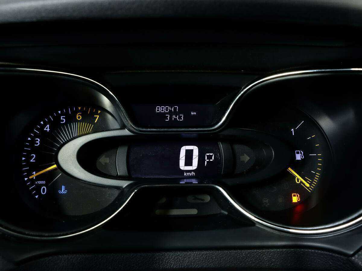 Renault Kaptur с пробегом — 2017 год. Фото: #13