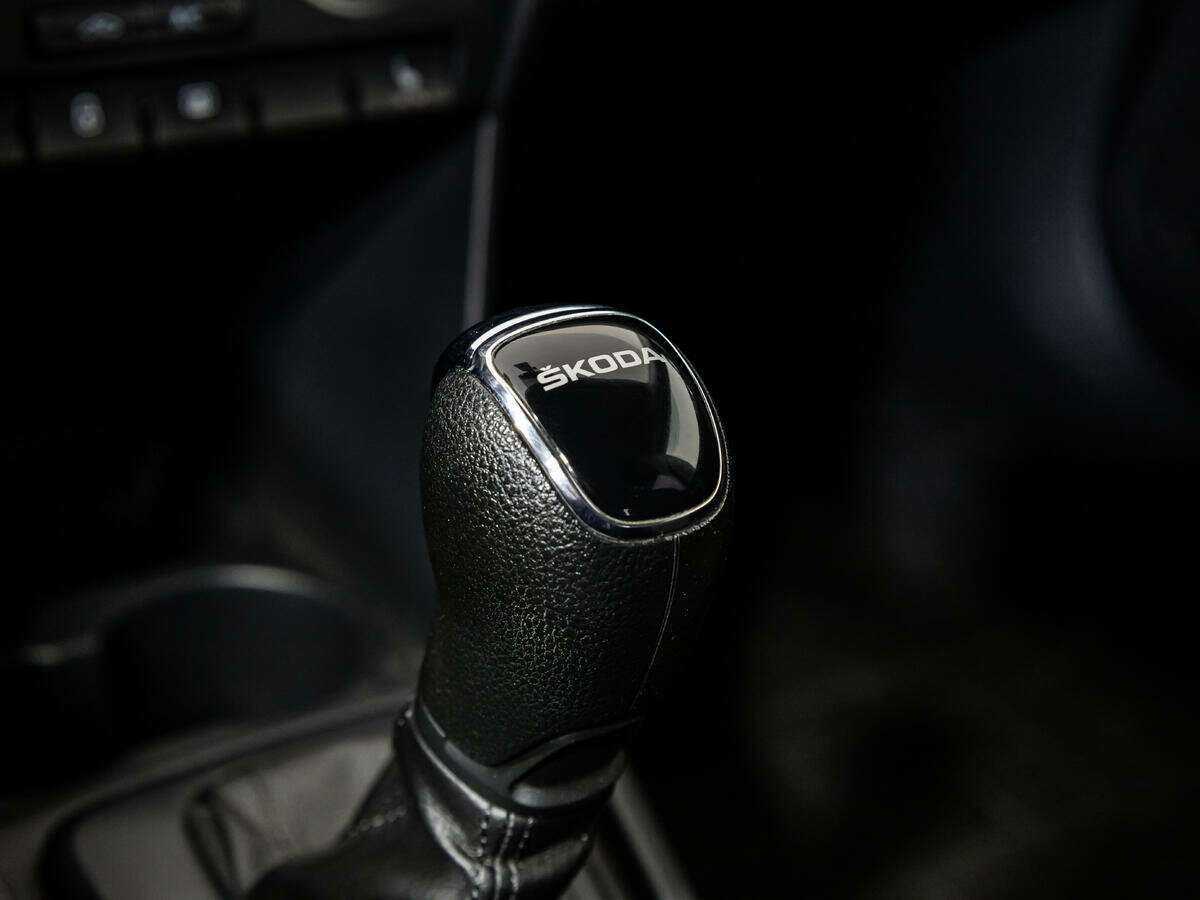 Skoda Rapid с пробегом — 2016 год. Фото: #14