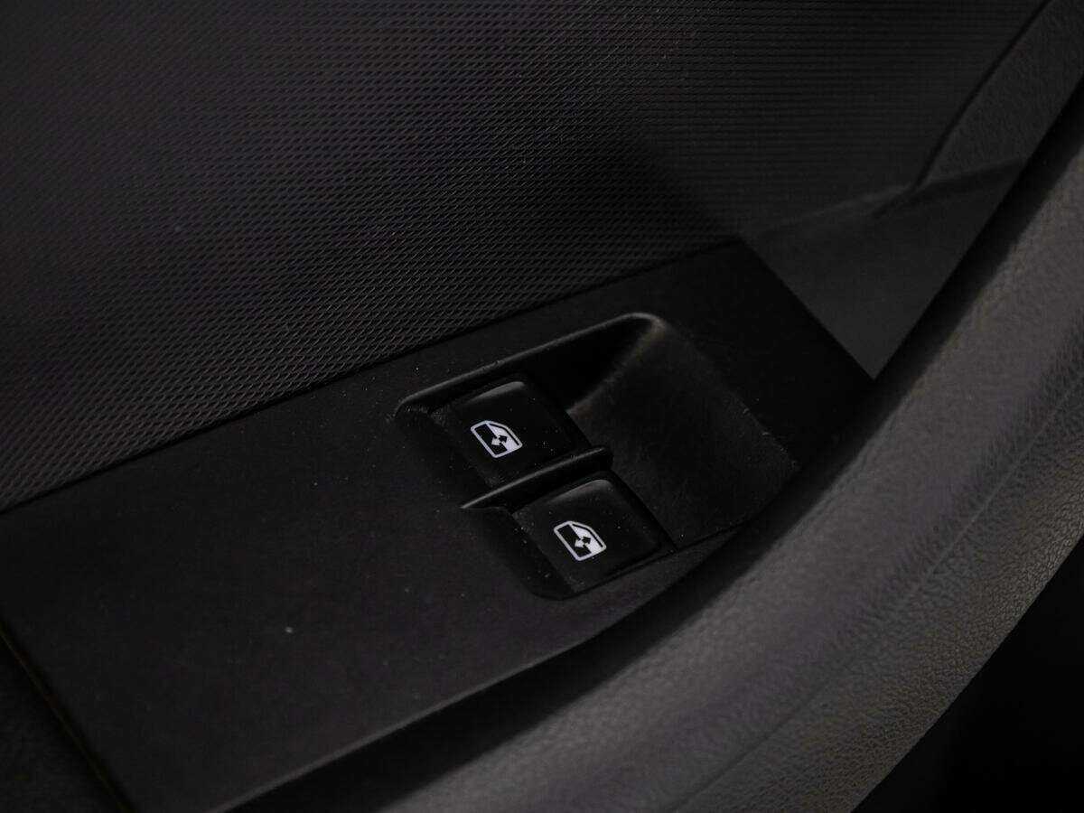 Skoda Rapid с пробегом — 2016 год. Фото: #17