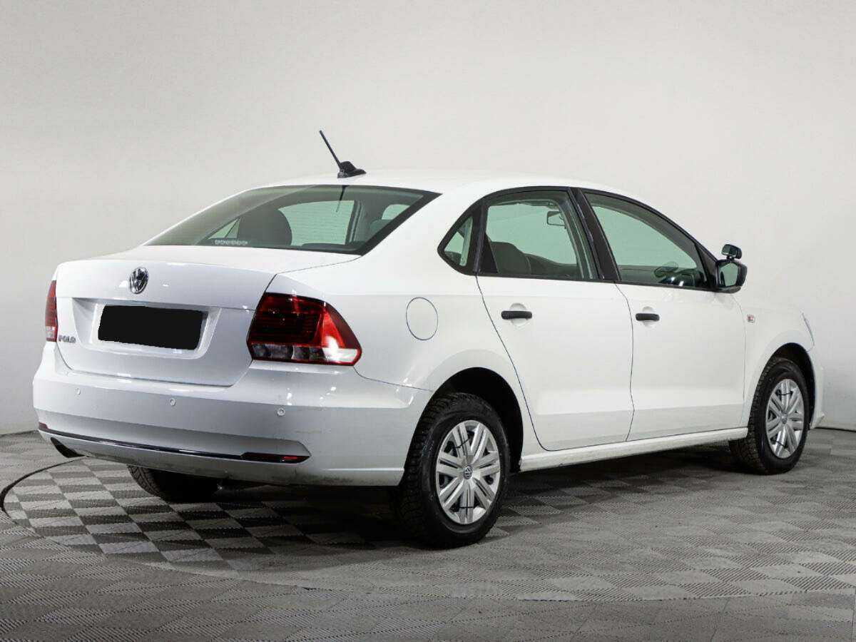 Volkswagen Polo с пробегом — 2018 год. Фото: #4