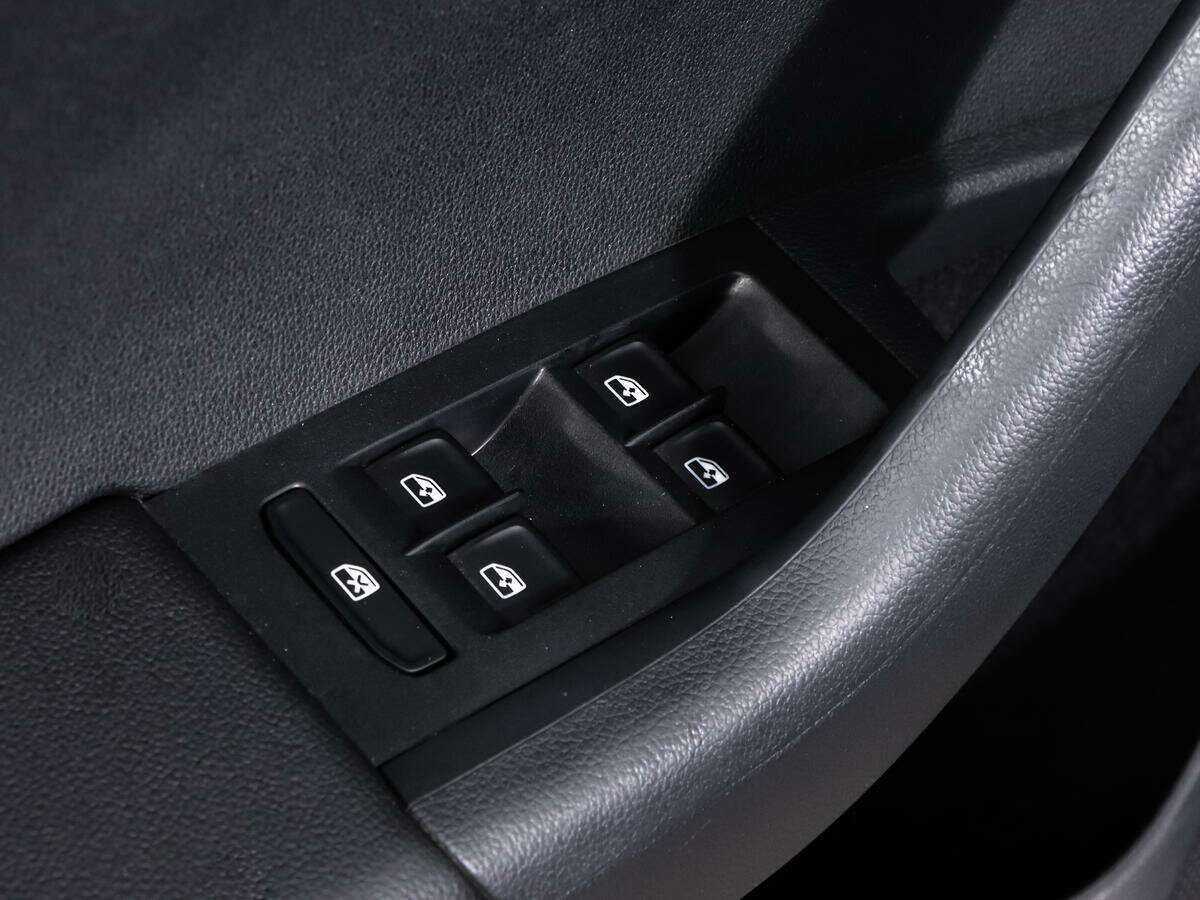 Skoda Octavia с пробегом — 2015 год. Фото: #12