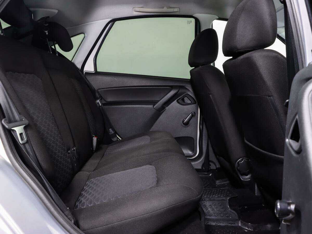 Lada (ВАЗ) Granta с пробегом — 2020 год. Фото: #11