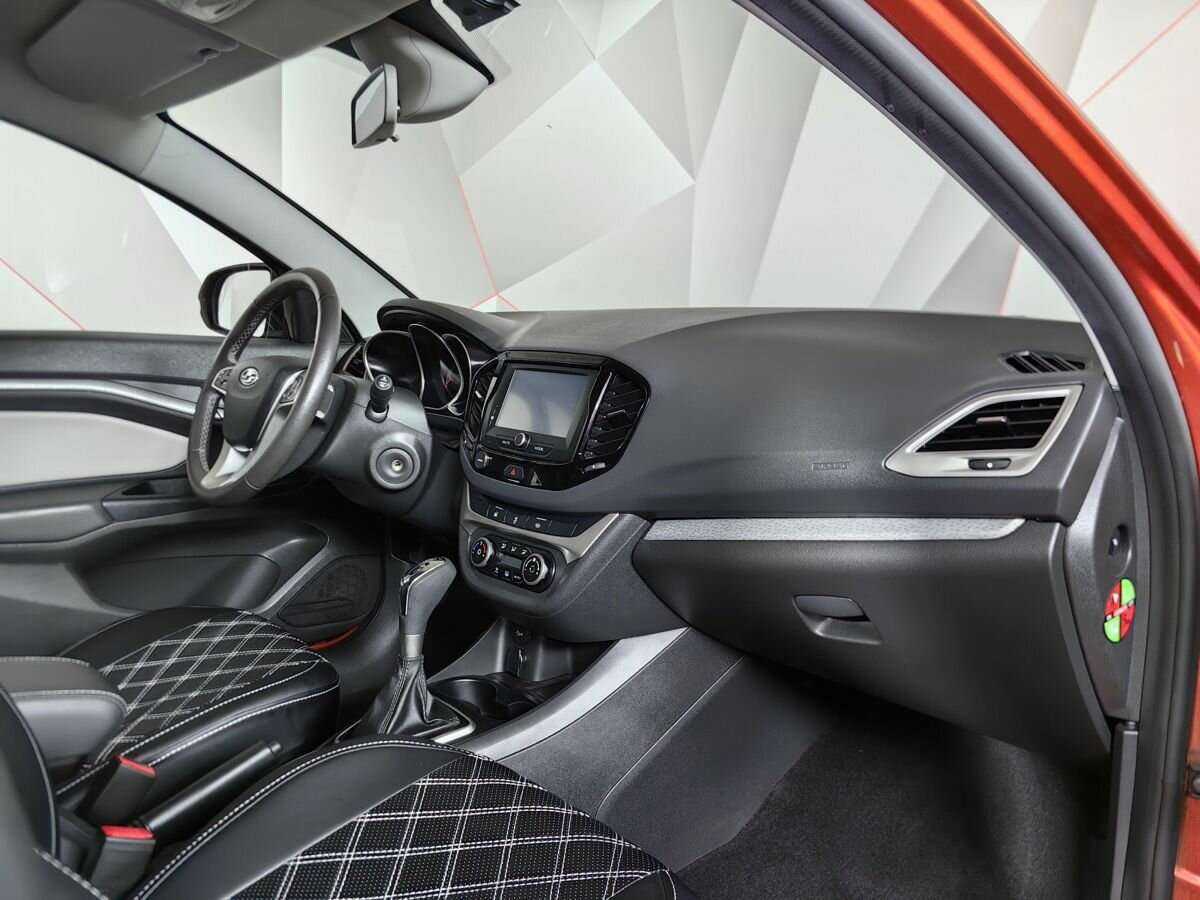 Lada (ВАЗ) Vesta с пробегом — 2020 год. Фото: #8