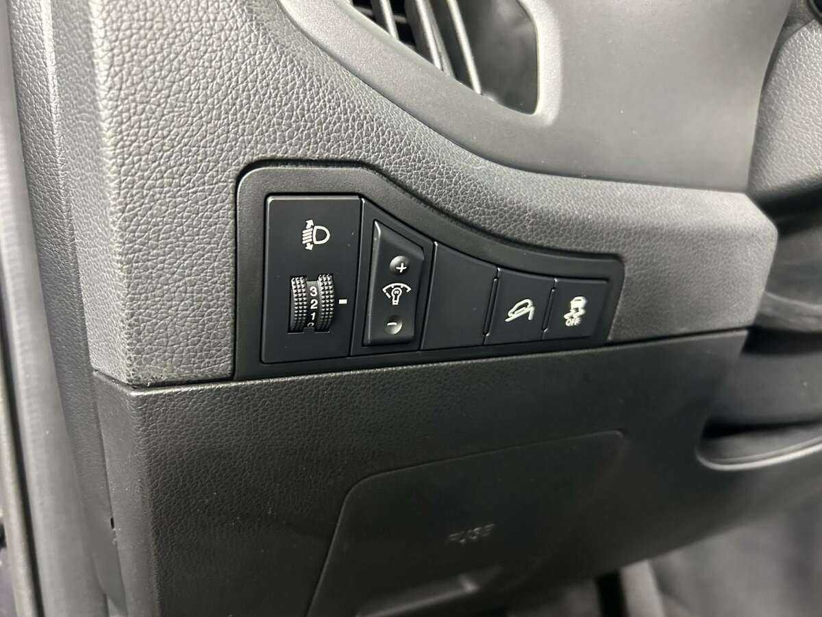 Kia Sportage с пробегом — 2013 год. Фото: #8