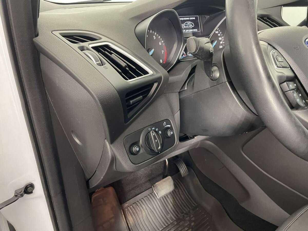 Ford Kuga с пробегом — 2017 год. Фото: #6