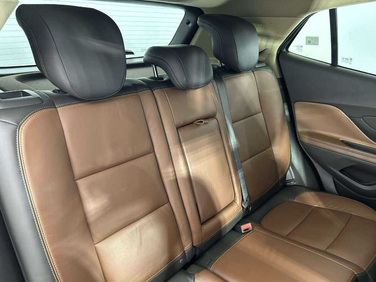 Opel Mokka с пробегом — 2013 год. Фото: #14