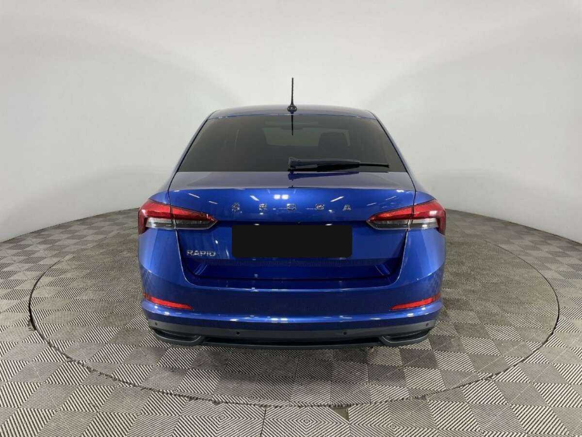 Skoda Rapid с пробегом — 2021 год. Фото: #2