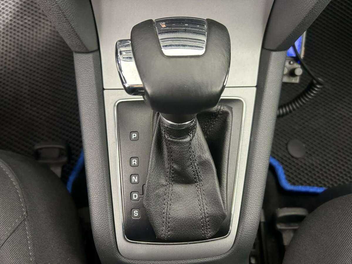 Skoda Octavia с пробегом — 2012 год. Фото: #12