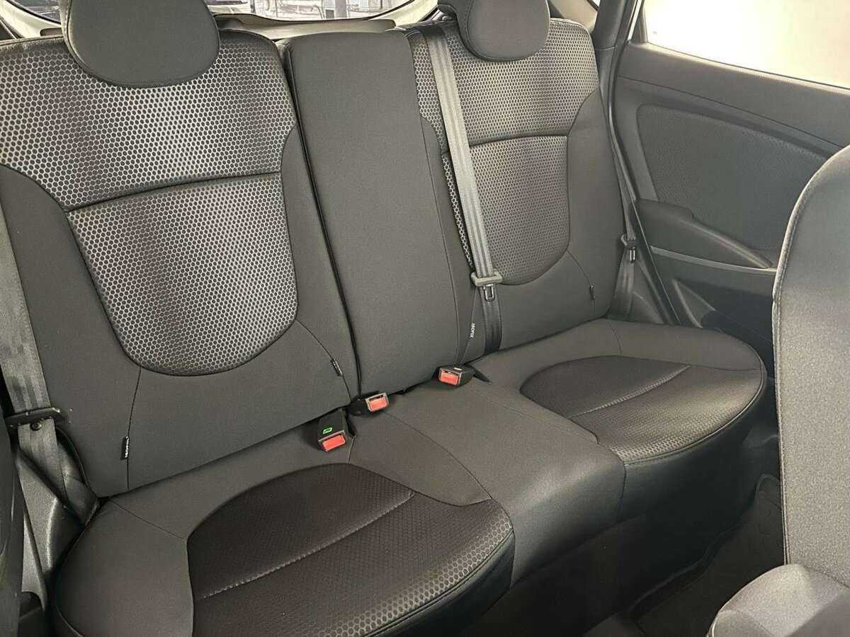 Hyundai Solaris с пробегом — 2016 год. Фото: #13