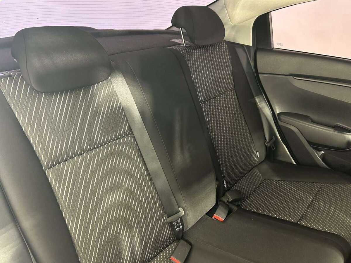 Kia Rio с пробегом — 2018 год. Фото: #14