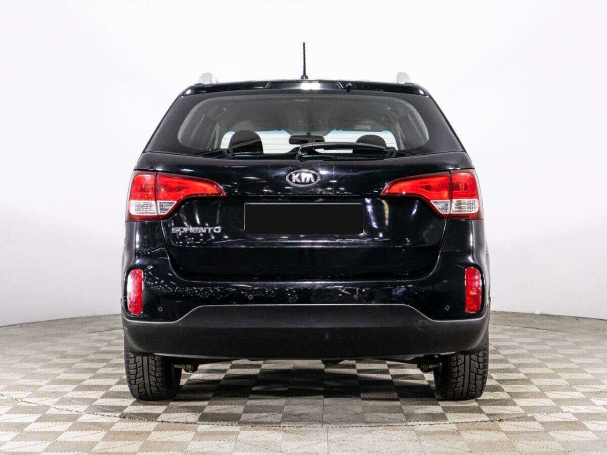 Kia Sorento с пробегом — 2015 год. Фото: #5