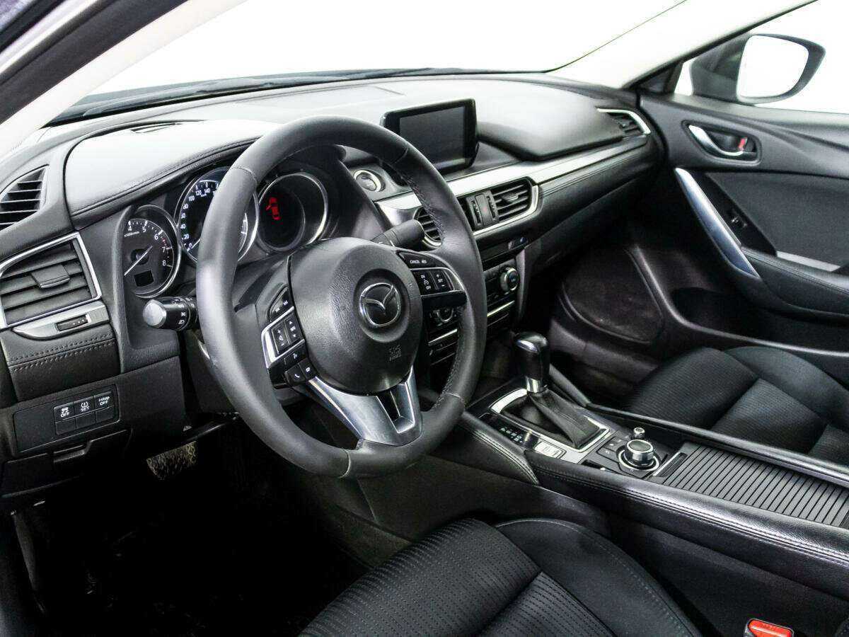 Mazda 6 с пробегом — 2015 год. Фото: #10