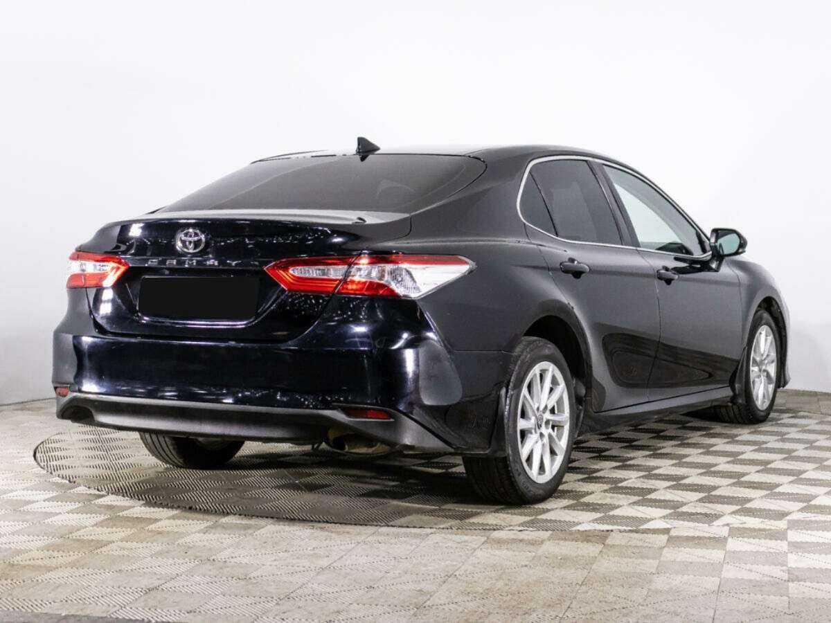 Toyota Camry с пробегом — 2021 год. Фото: #4