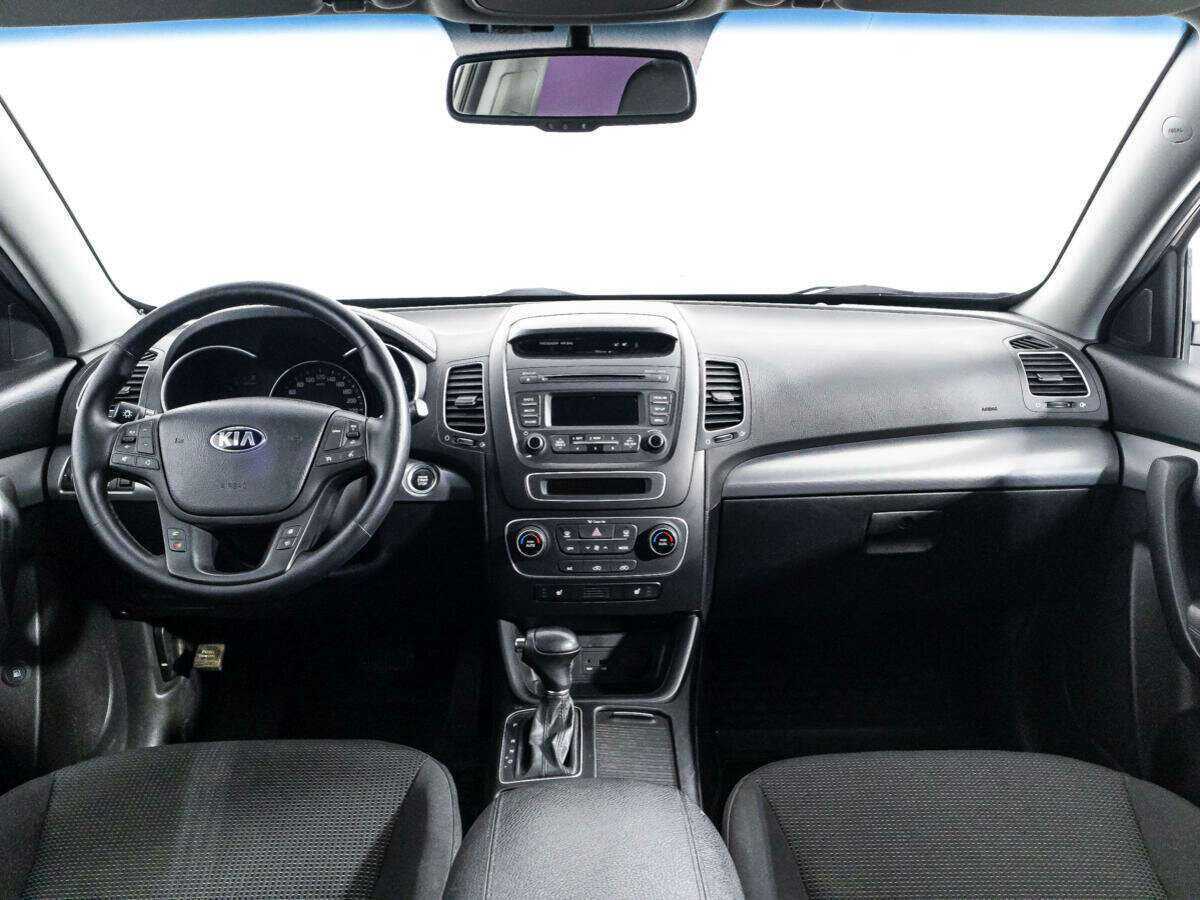 Kia Sorento с пробегом — 2014 год. Фото: #12