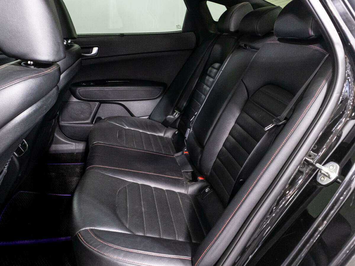 Kia Optima с пробегом — 2017 год. Фото: #9