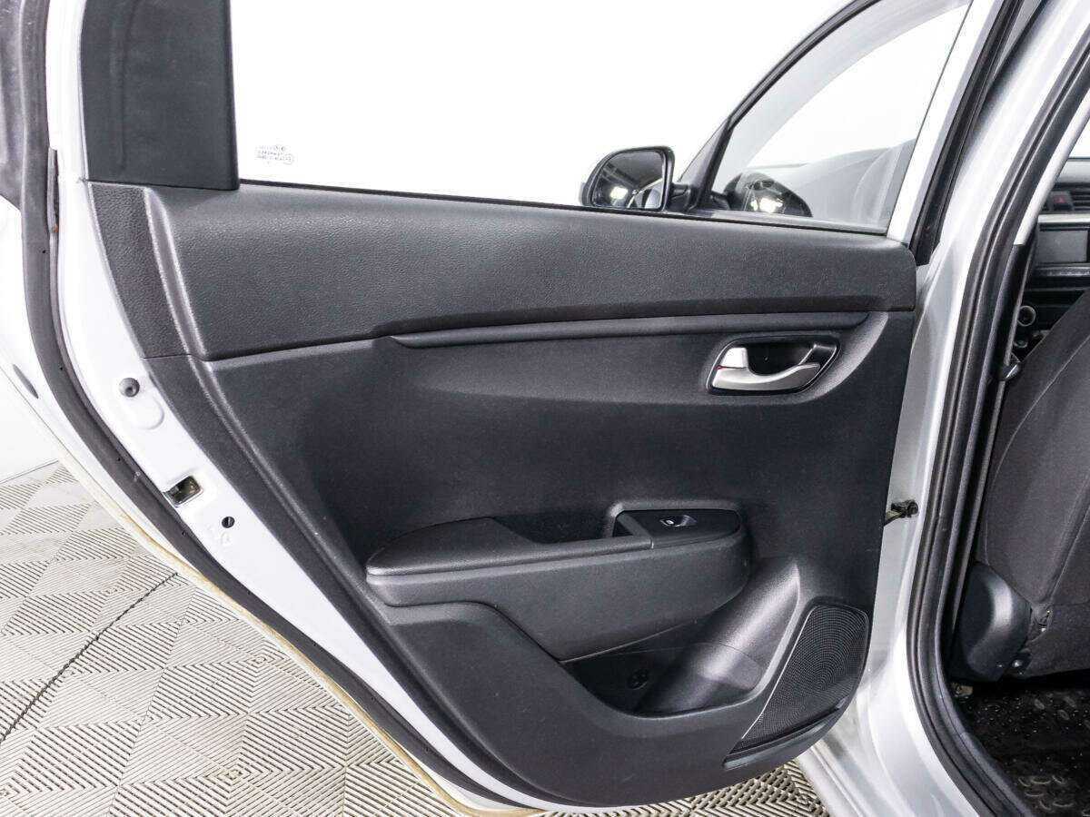 Kia Rio с пробегом — 2020 год. Фото: #26