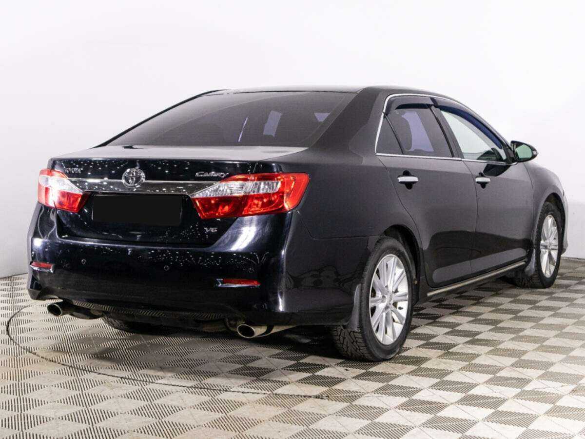 Toyota Camry с пробегом — 2013 год. Фото: #4
