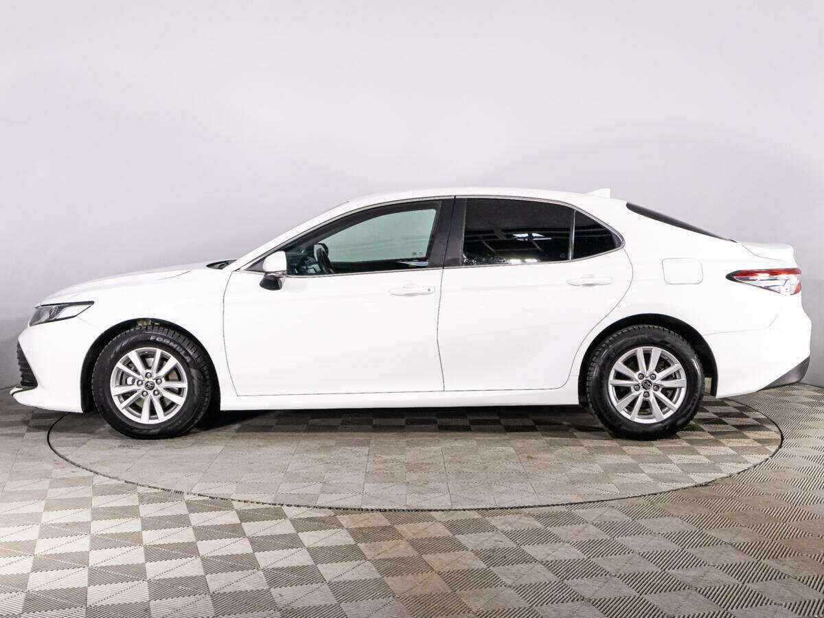 Toyota Camry с пробегом — 2019 год. Фото: #7