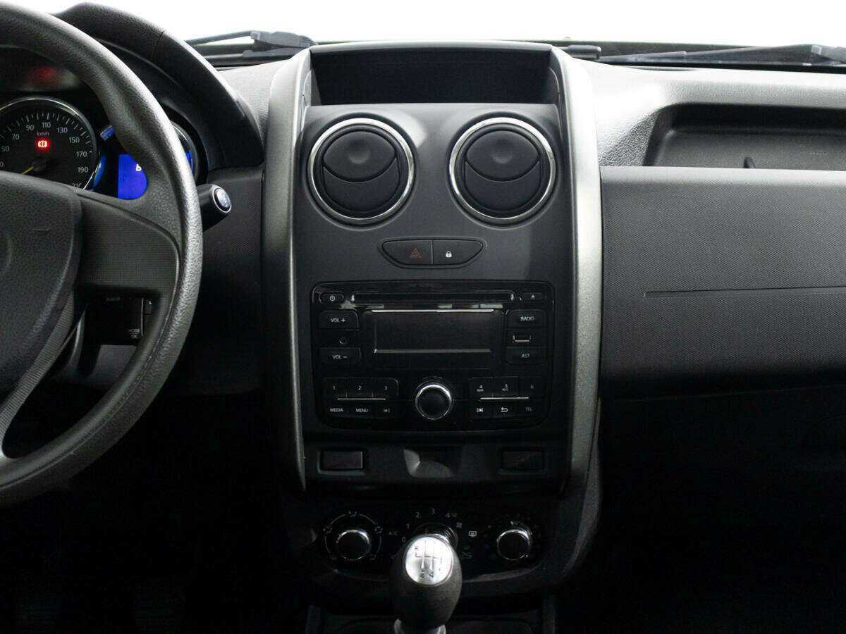 Renault Duster с пробегом — 2015 год. Фото: #13